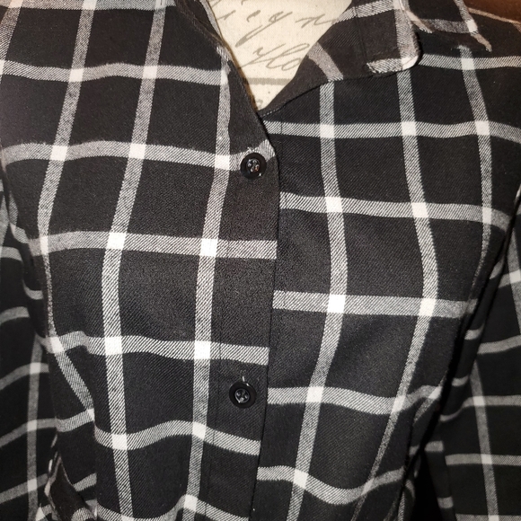 Dress - Picture 6 of 7